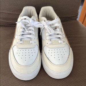 Puma Women's Cream Sneakers Never Worn